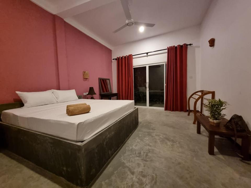 H&C Heaven Beach Hotel Unawatuna Kültér fotó